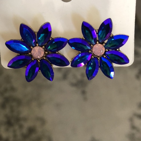 Violet Blue Aurora Borealis + Pink Opal Floral Crystal Earrings - Picture 13 of 16